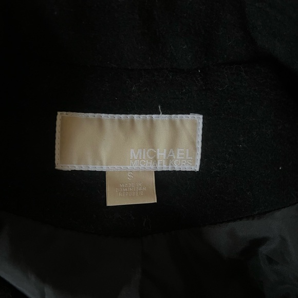 Michael Kors Elegant Black Women's Coat Size Small - Picture 3 of 4